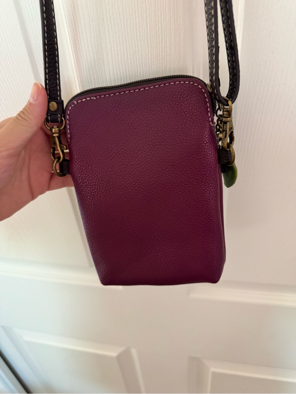 Chala Elephant Crossbody Cell Phone Purse Purple Vegan Leather Bag - Picture 4 of 6